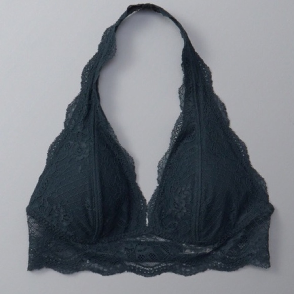 💥Sold💥Abercrombie and Fitch Lace Halter 🦋